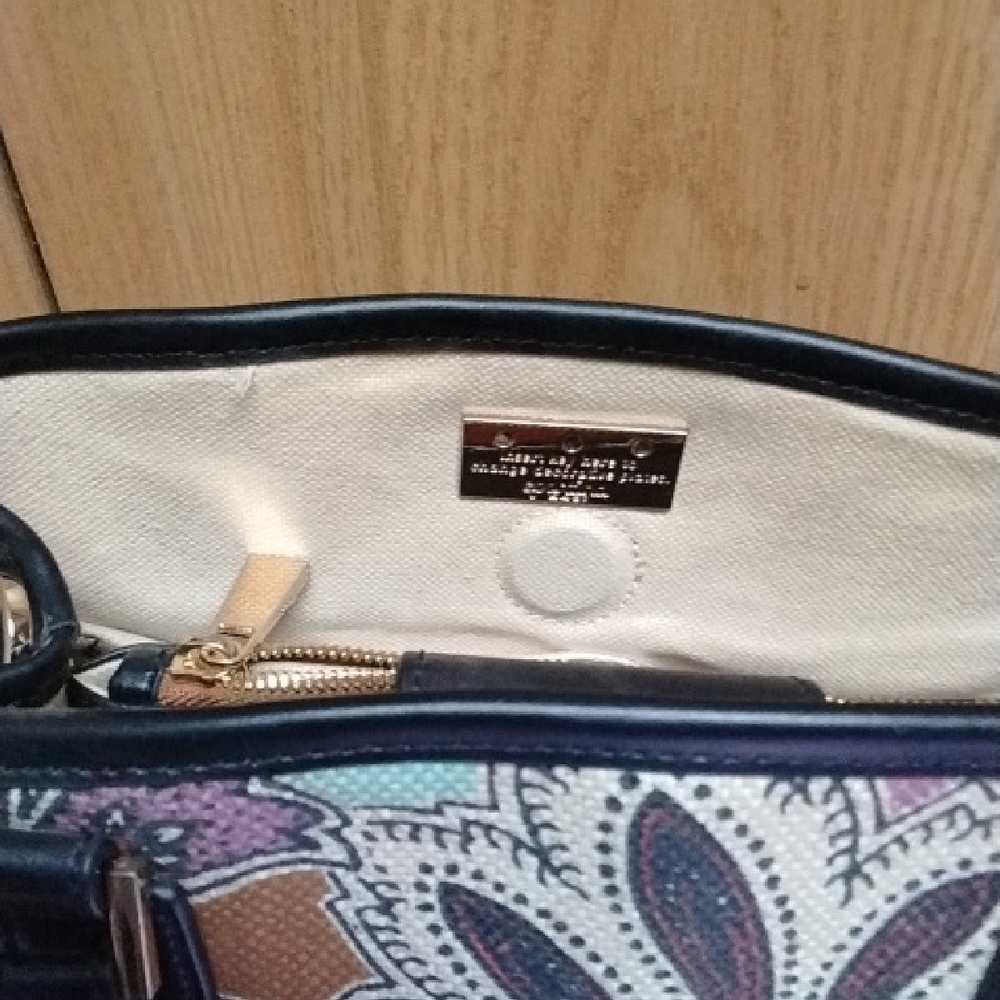 Spartina Paisley Print Handbag/Satchel and Wristlet Set - Picture 9 of 13